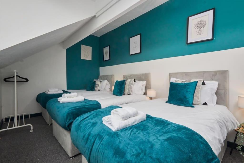 Large House Close To Leeds - Ideal For Groups 외부 사진