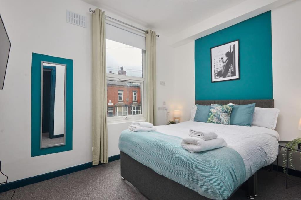 Large House Close To Leeds - Ideal For Groups 외부 사진