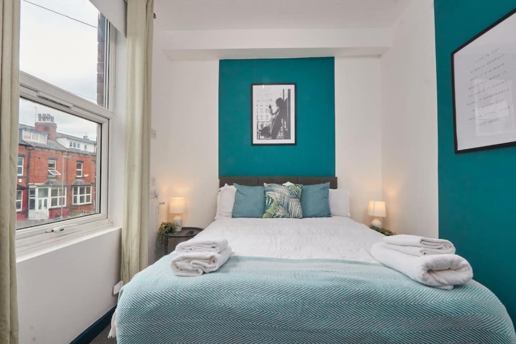 Large House Close To Leeds - Ideal For Groups 외부 사진