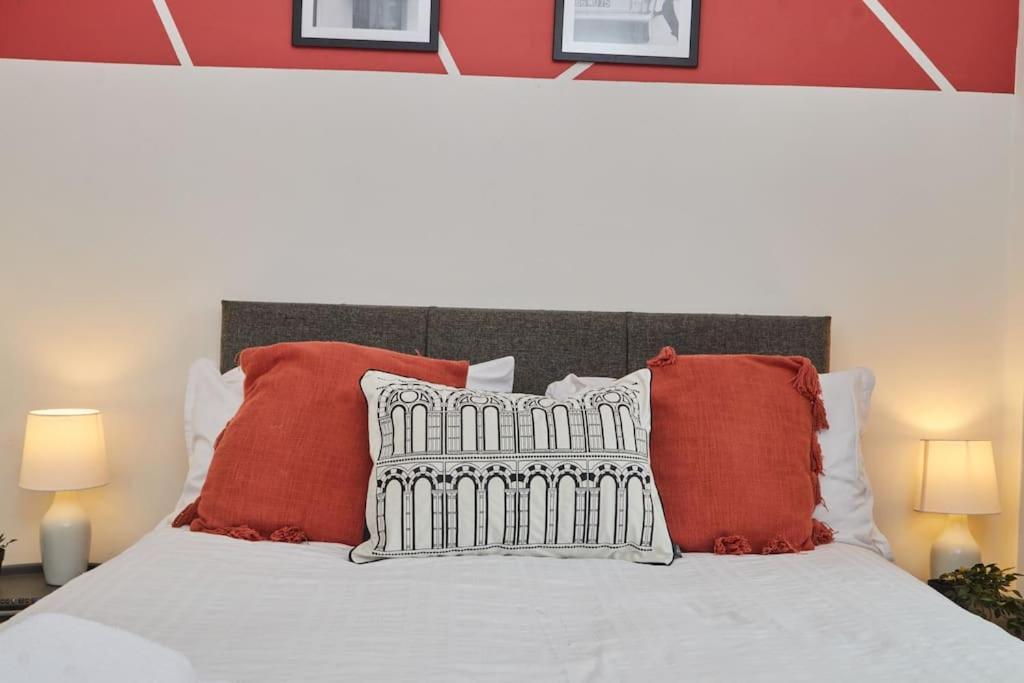 Large House Close To Leeds - Ideal For Groups 외부 사진